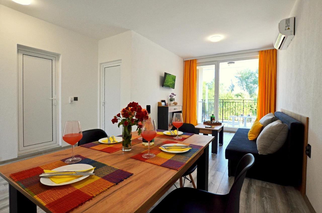 Di Mare Holiday Apartments Kranevo Exteriör bild