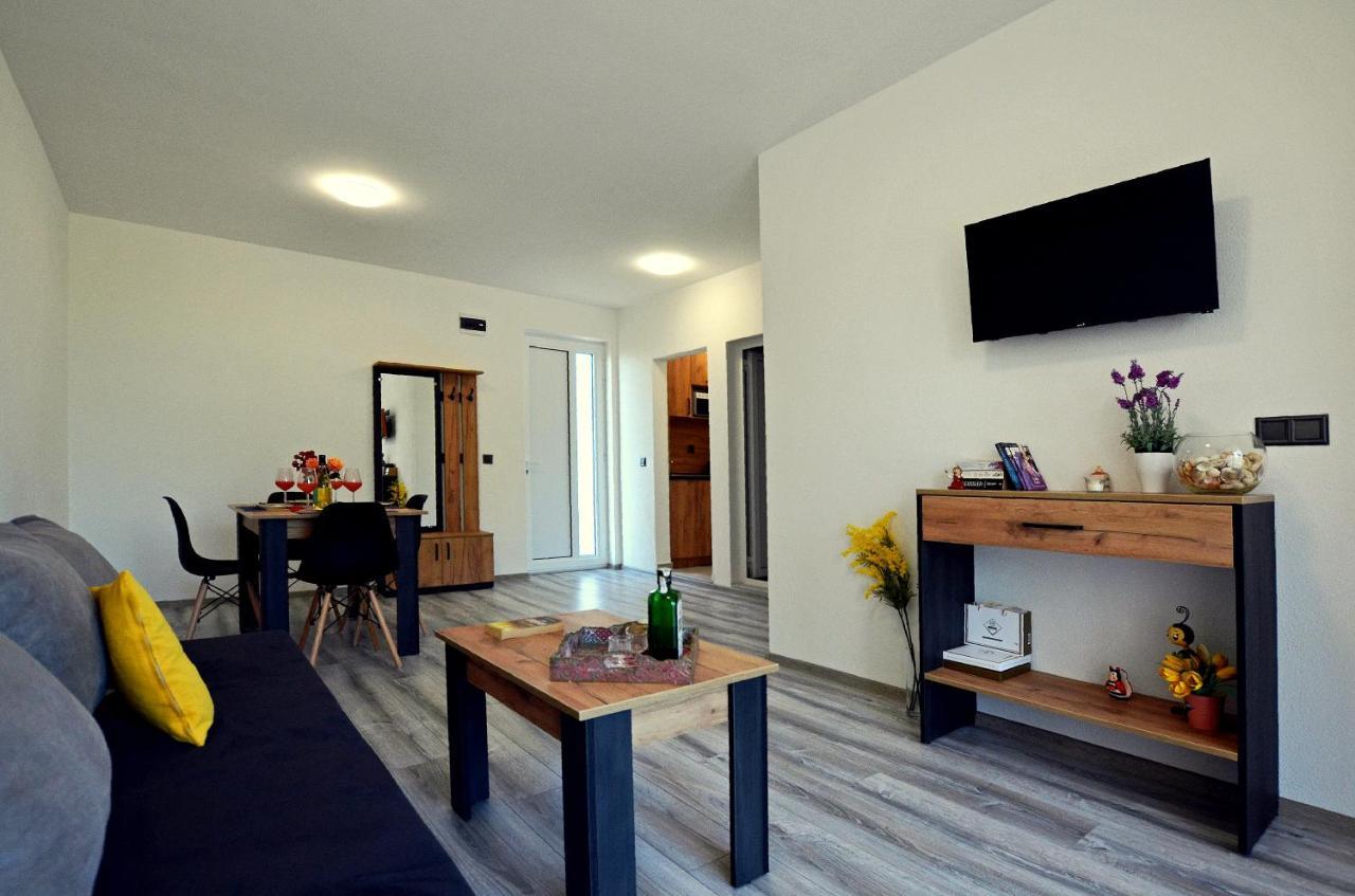 Di Mare Holiday Apartments Kranevo Exteriör bild