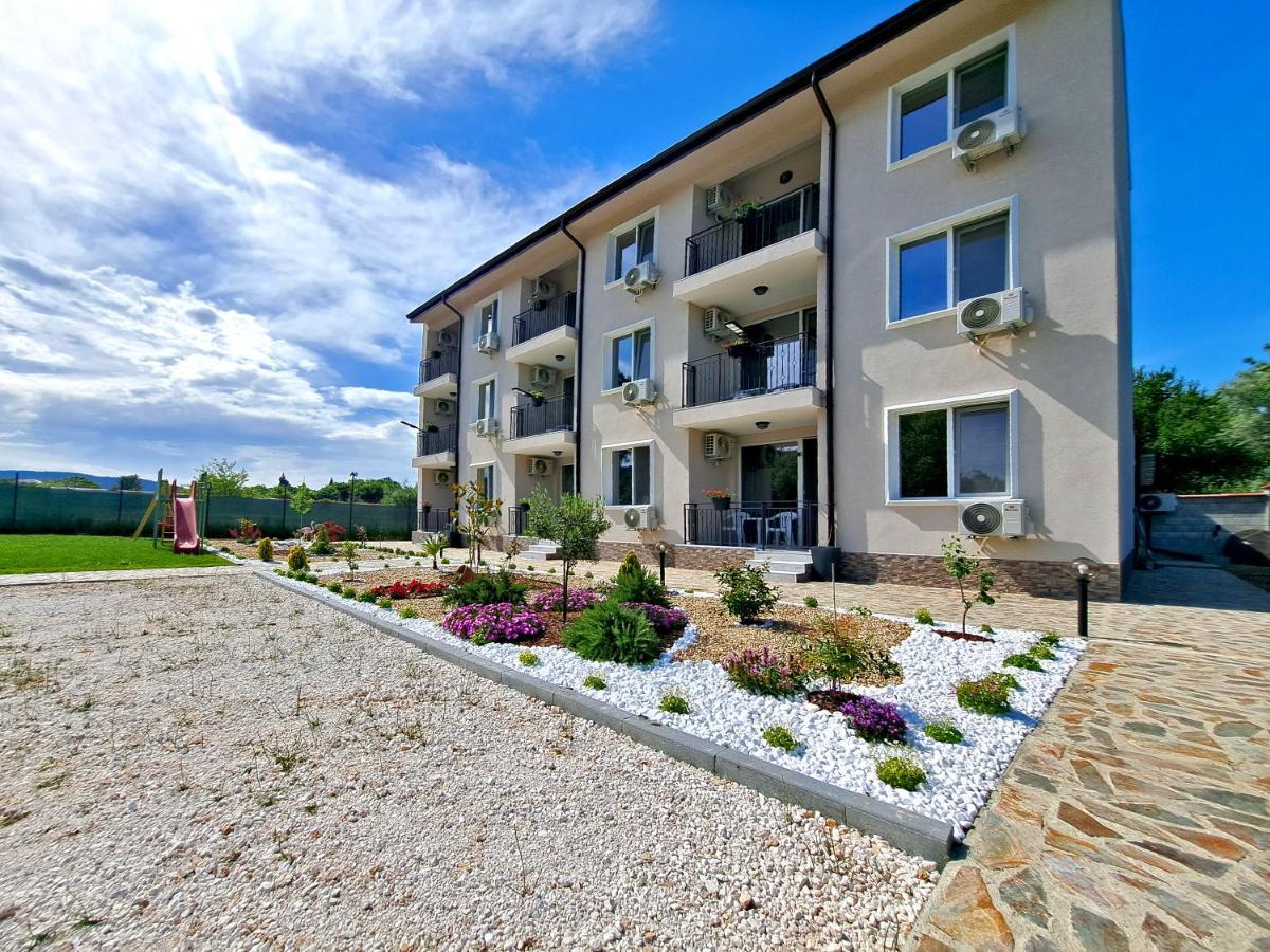 Di Mare Holiday Apartments Kranevo Exteriör bild
